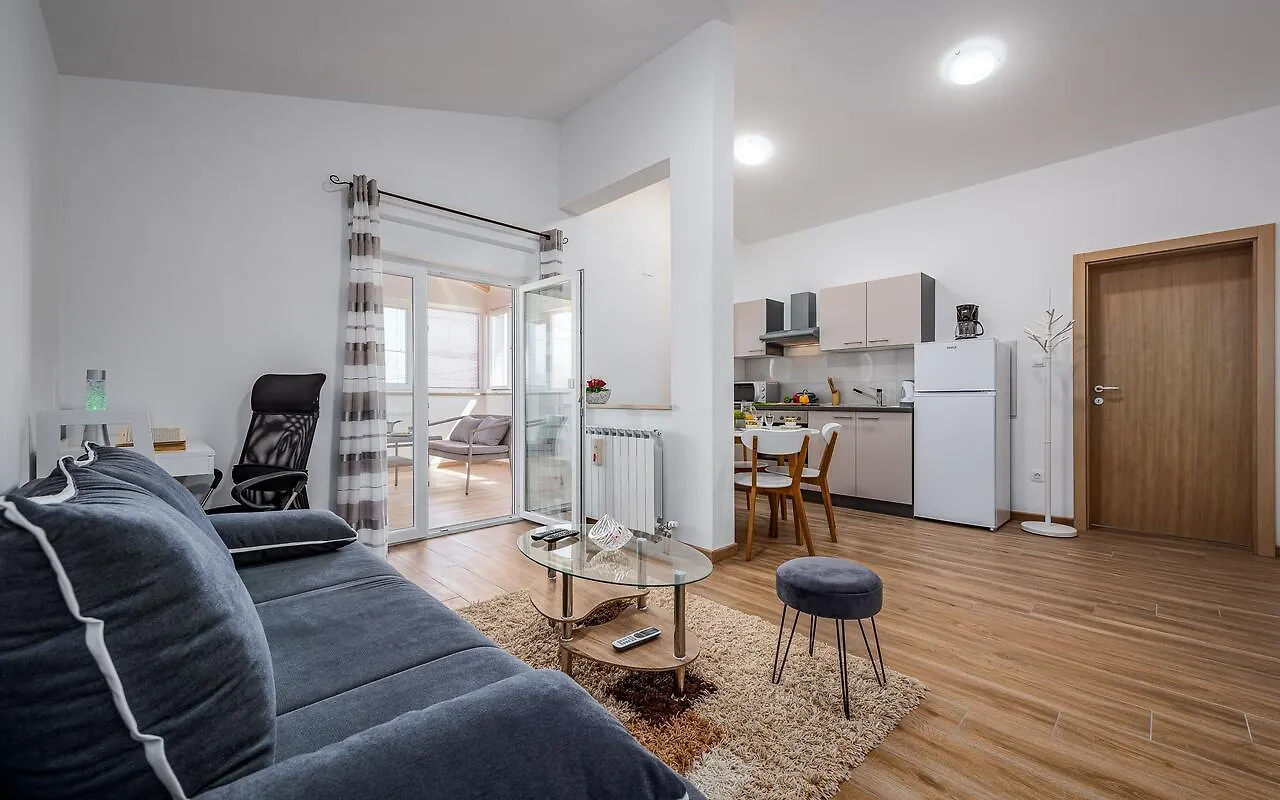 Apartments Nelle Pola Croazia
